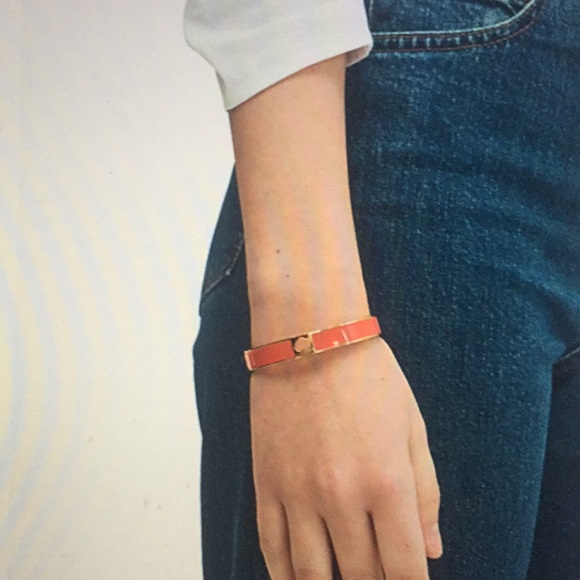 ♠️KATE SPADE HOLE SPADE 10MM HINGE BANGLE - Picture 6 of 7